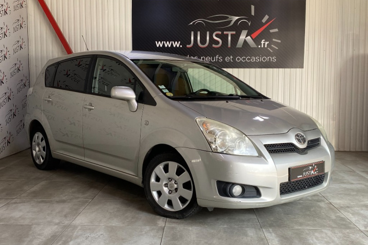 TOYOTA COROLLA VERSO MC